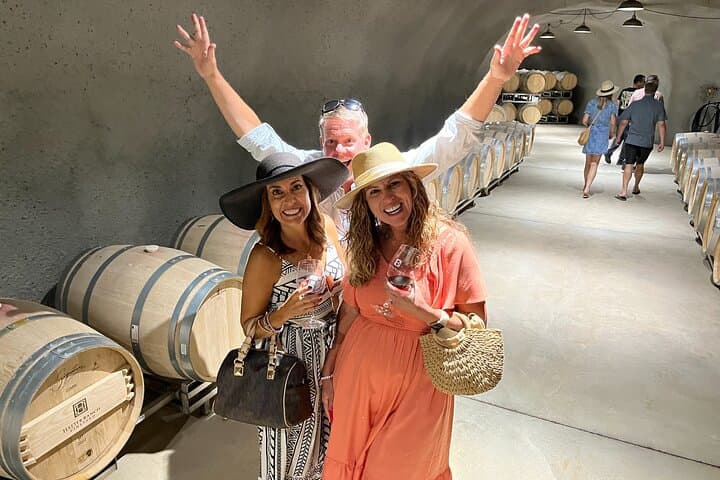 Paso Robles Luxury Winemaker Tour: Private Cadillac Escalade Wine Tasting Experience