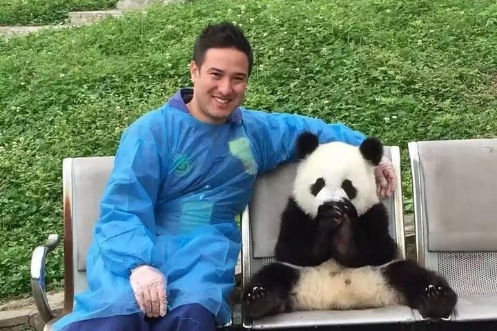 Chengdu Panda Research Base: Tickets & Private Tour Guide photo 2