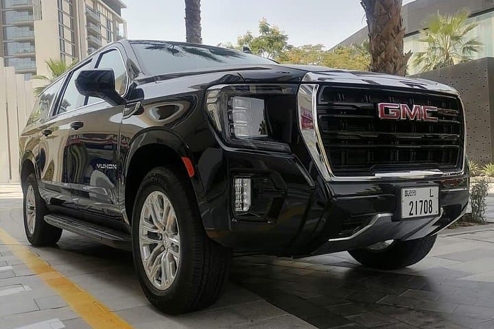 Dubai Luxurious Car Half-Day Tour: Private Chauffeur & 5-Hour City Drive photo 3
