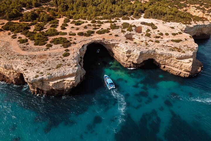 Albufeira to Benagil: 2.5-Hour Powerboat Caves and Wild Dolphin Cruise photo 2