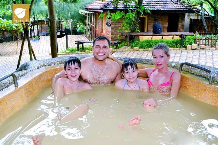 Private Nha Trang City Tour and I-Resort Mud Bath with Lunch — Ponagar, Long Son & Hon Chong