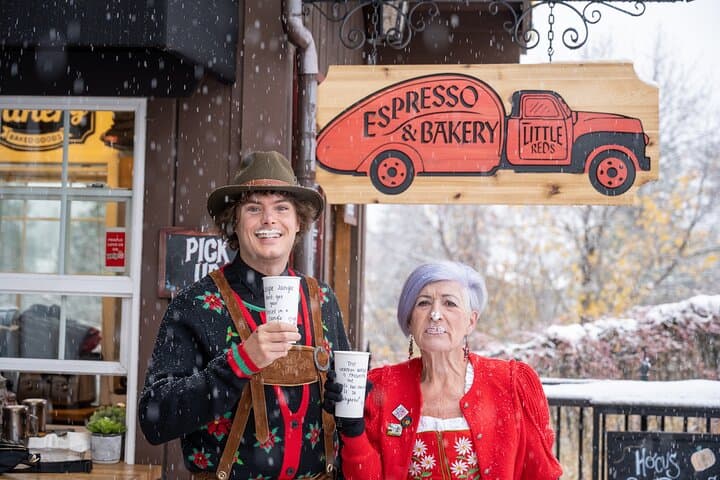 Leavenworth Christmastown Tour: Bavarian Christmas Walking Tour & Gluhwein Tasting photo 4