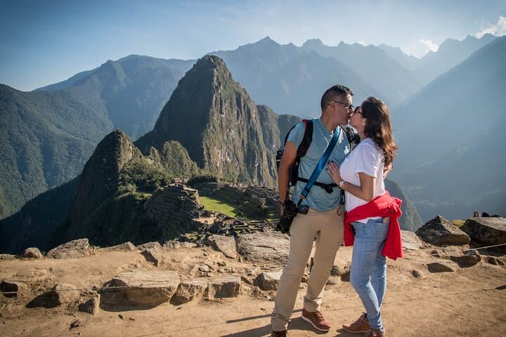 7-Day Cusco Tour: Machu Picchu, Rainbow Mountain & Humantay Lake