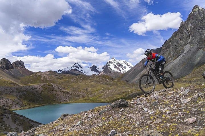 E-Bike Rainbow Mountain & Ausangate: 2-Day MTB and Trekking Adventure photo 4