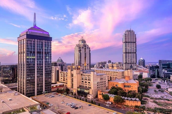 Johannesburg Private Wine and Cableway Tour — Hartbeespoort Views & Luxury Tasting
