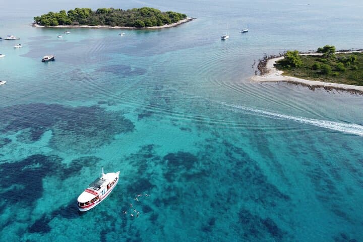 Private Split Boat Charter: Šolta & Brač Shipwreck Snorkel Tour photo 3