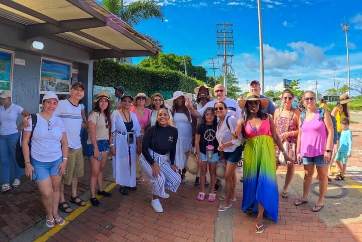 Isla del Rosario Day Trip: Encanta Beach Boat Tour from Cartagena photo 4