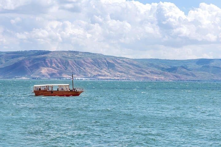 Golan Heights Full-Day Private Tour from Tel Aviv: Volcano Views, Ancient Synagogues & Galilee Scenery photo 3
