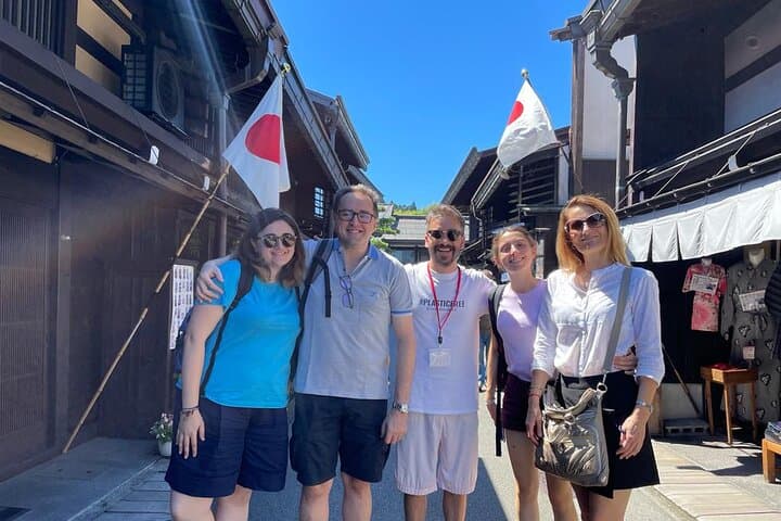 Takayama Sanmachi Stroll: 30-Minute Guided Walk Through Old Town photo 2