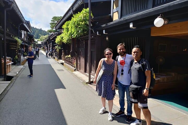 Takayama Sanmachi Stroll: 30-Minute Guided Walk Through Old Town photo 4