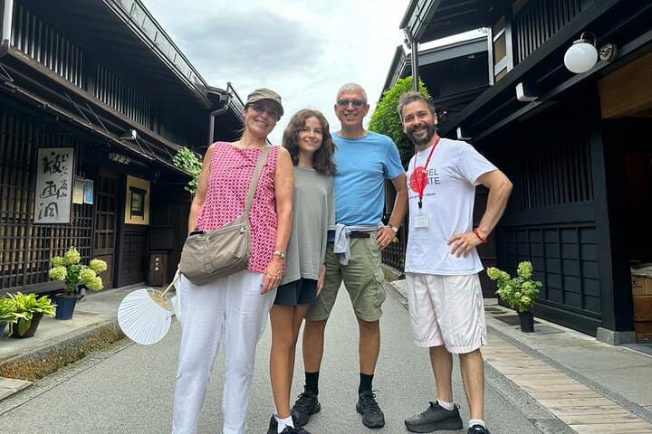 Takayama Sanmachi Stroll: 30-Minute Guided Walk Through Old Town photo 3