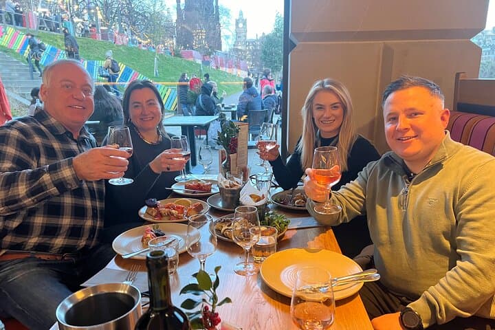 Edinburgh Private Whisky Tasting and Scottish Food & Wine Pairing Tour