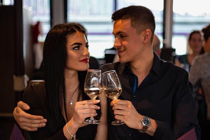 Budapest Valentine’s Dinner Cruise with Live Piano Show photo 5
