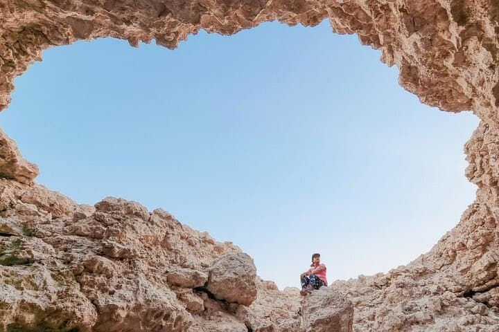 Musfur Sinkhole Near Doha: Guide to Exploring Qatar's Desert Sinkhole photo 2