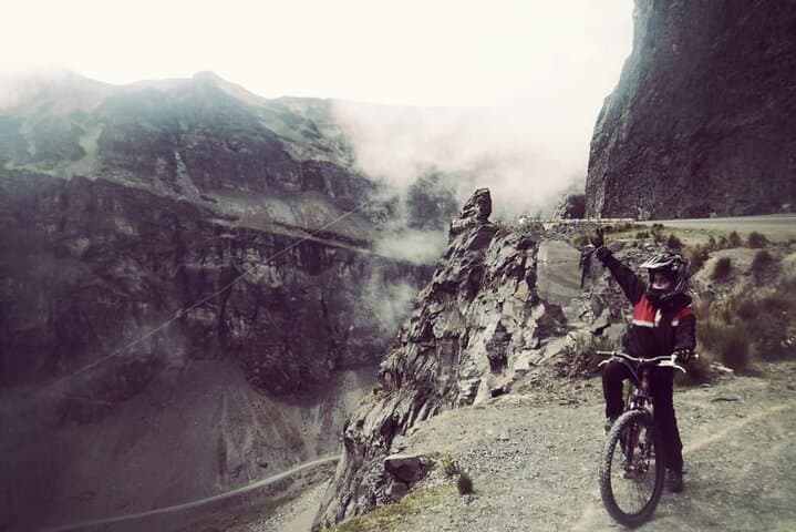 Death Road Bike Descent from La Paz: Guided Front-Suspension Adventure photo 3