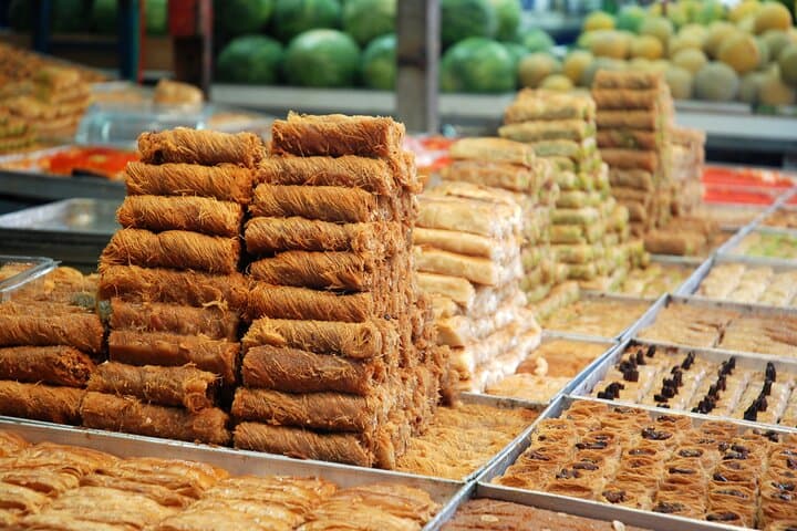 Private Food Tour of Tel Aviv's Carmel Market and Kerem HaTeimanim photo 5