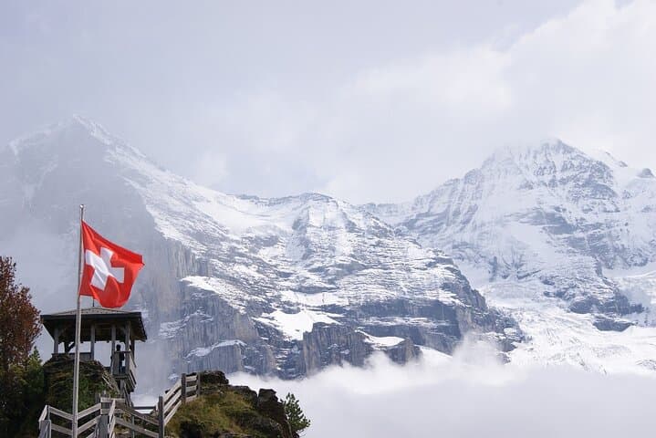 Zurich to Jungfraujoch: Private Day Tour to the Top of Europe
