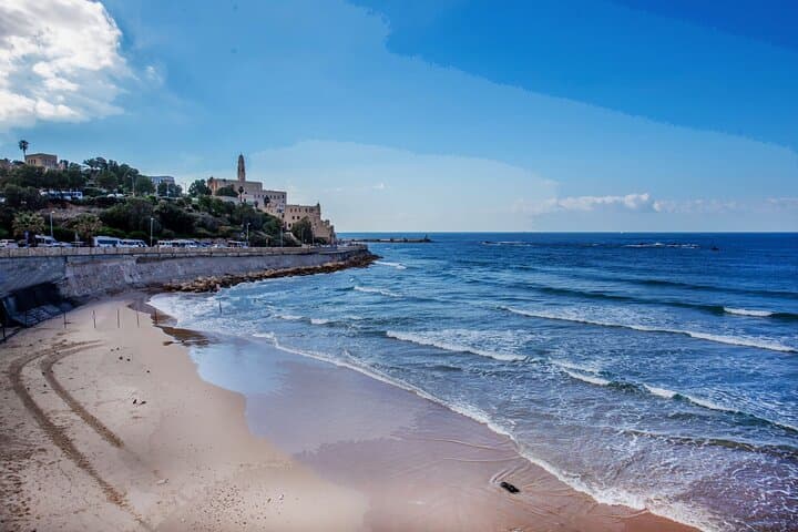 Private Surfing Lesson in Tel Aviv — Learn to Surf the Mediterranean photo 5