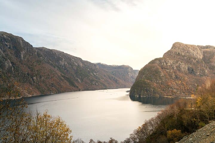 Månafossen & Dalsnuten Day Hike from Stavanger — Waterfall Views and Mountain Panorama photo 4