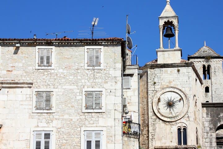 Split Scavenger Hunt: Self-Guided Tour of Diocletian's Palace and Riva