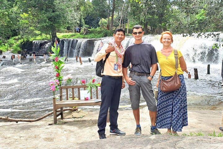 Phnom Kulen Day Tour: Waterfall Hike, River of a Thousand Lingas & Reclining Buddha photo 2