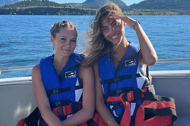 Solo Parasailing Over Lake Okanagan — Kelowna Parasail Adventure photo 5