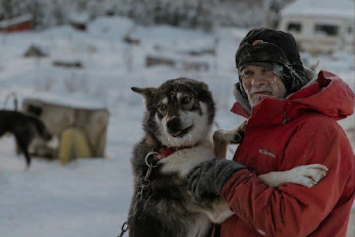 Dogsled Rides in Alaska: Scenic Borealis Forest Mushing Experience photo 6