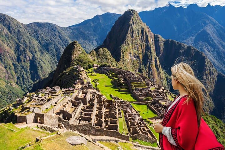 Wonders of Peru: 8-Day Lima, Ica, Cusco & Machu Picchu Adventure
