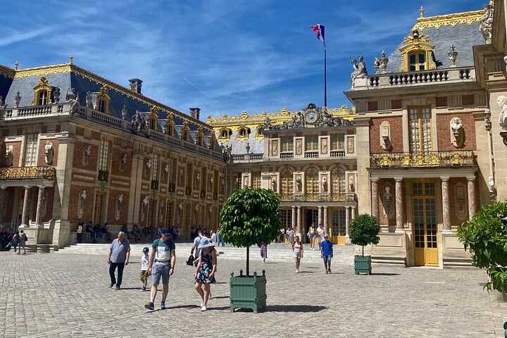 Giverny & Versailles Day Trip from Paris — Monet’s Gardens and the Trianon Experience photo 3