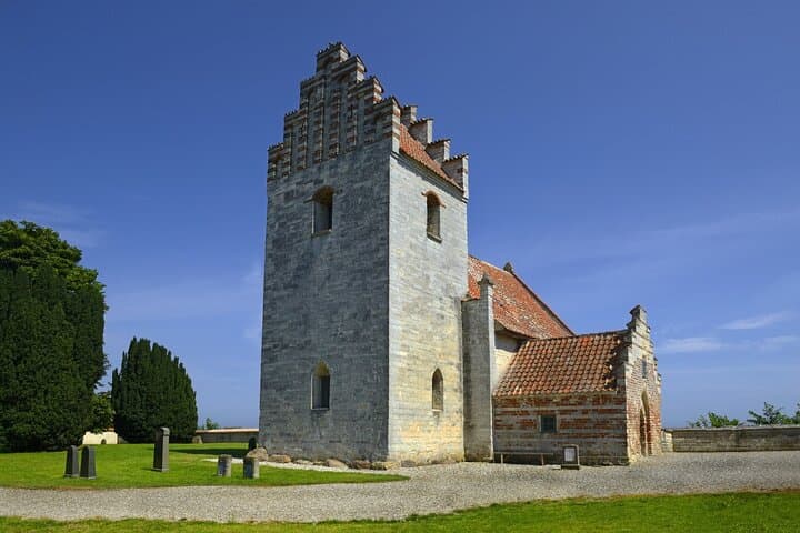 Stevns Klint Day Trip from Copenhagen — UNESCO Cliffs, Fossils & Valloe Castle photo 4