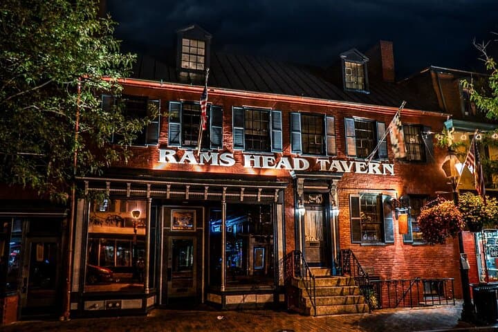 Annapolis Ashes and Apparitions: Haunted Historic District Walking Tour photo 5