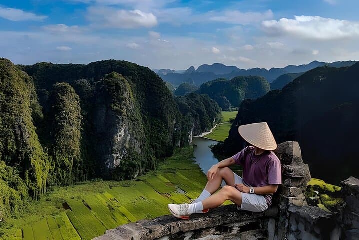 Ninh Binh Day Trip: Hoa Lu, Tam Coc & Mua Cave by Limousine photo 2