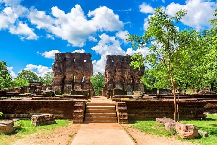 11-Day Sri Lanka Private Chauffeur Tour — Sigiriya, Kandy, Ella, Yala & Mirissa photo 5