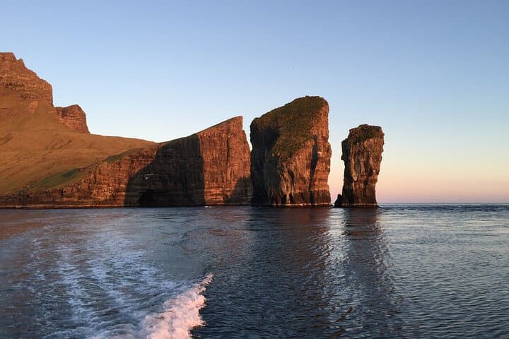 Drangarnir Sea Stacks Boat Tour — Close‑Up Cruise to Múlafossur & Tindhólmur photo 4