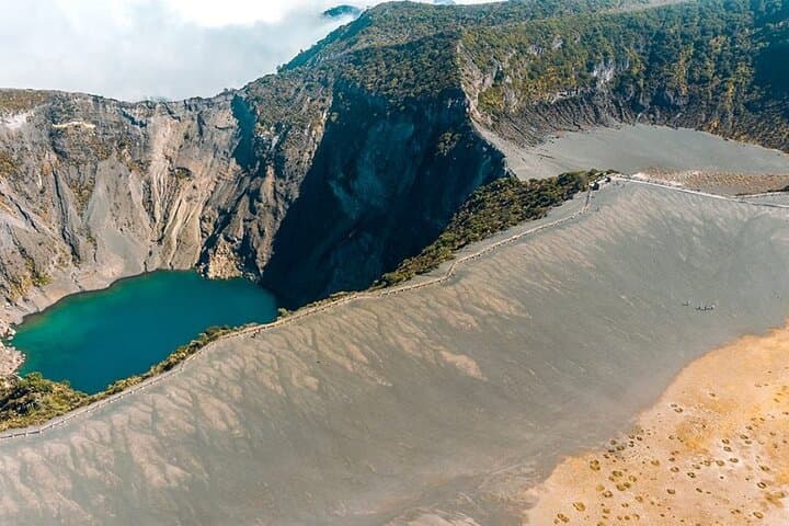Irazú Volcano Day Trip: Cartago Basilica, Craters & Orosi Valley Views