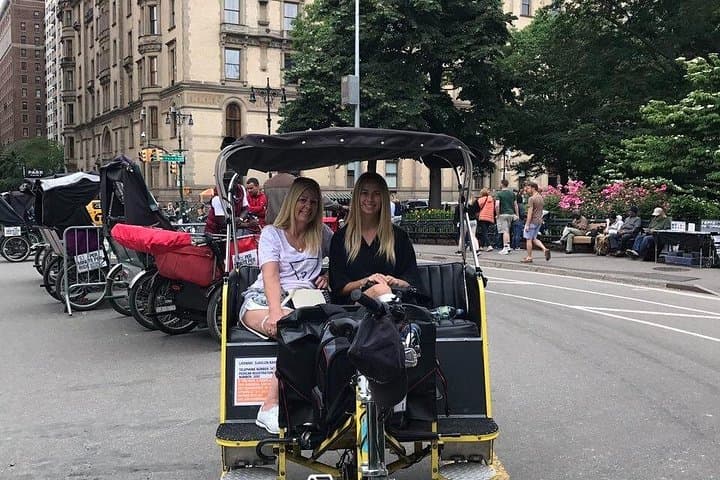 Central Park Pedicab Tour: 60-Minute Guided Ride from The Plaza Hotel photo 3