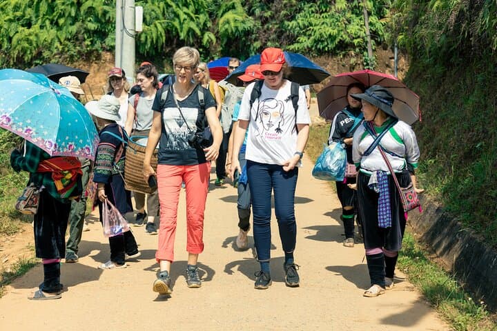 Sapa 3-Day Trek: Muong Hoa Valleys, H'Mong Villages & Homestay Experience photo 3