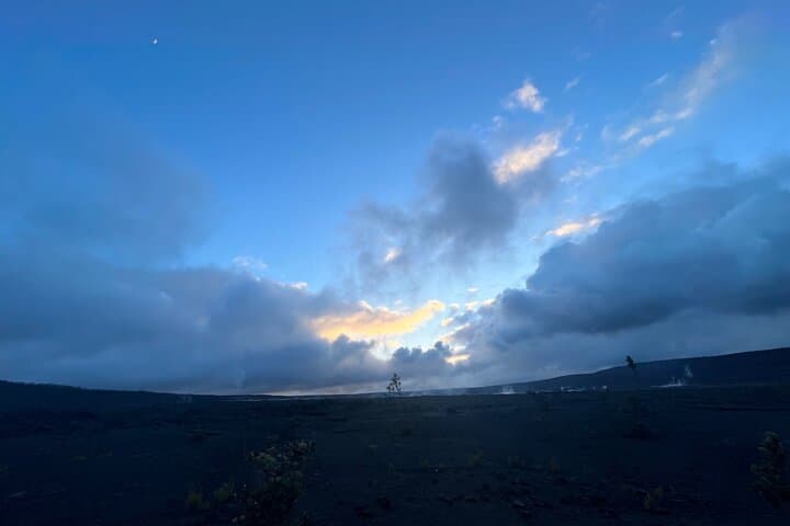 Kīlauea Hike and Lava Gazing: An Immersive Volcano Adventure on Hawaii Island photo 6