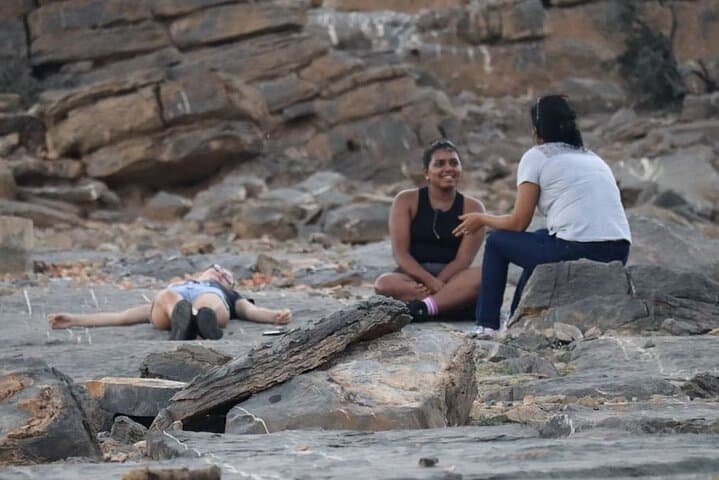 Jebel Shams Balcony Walk: Private Half-Day Hike on Oman’s Grand Canyon photo 4