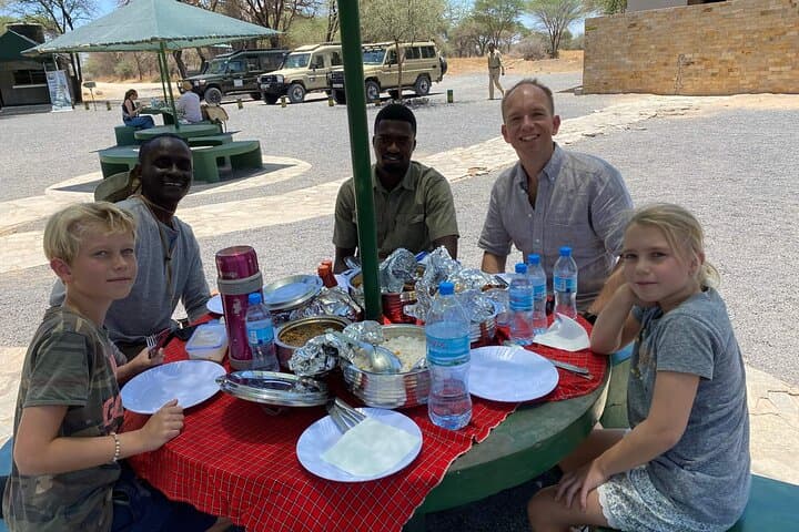 4-Day Lake Manyara, Serengeti & Ngorongoro Crater Camping Safari photo 1