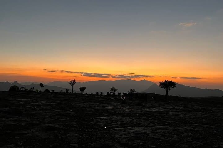 Jebel Shams Balcony Walk: Private Half-Day Hike on Oman’s Grand Canyon photo 2