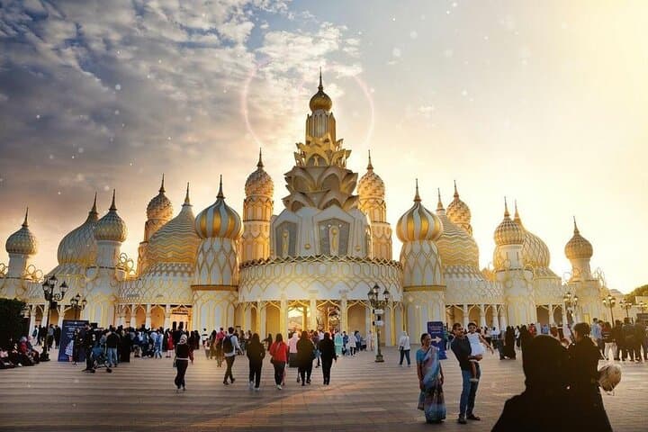 Dubai Miracle Garden & Global Village Evening Tour — Flowers, Food and World Pavilions photo 4