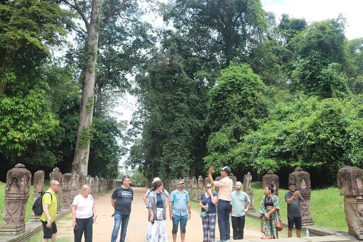 Koh Ker & Boeng Mealea Jungle Explorer: Off-Grid Temples Near Siem Reap
