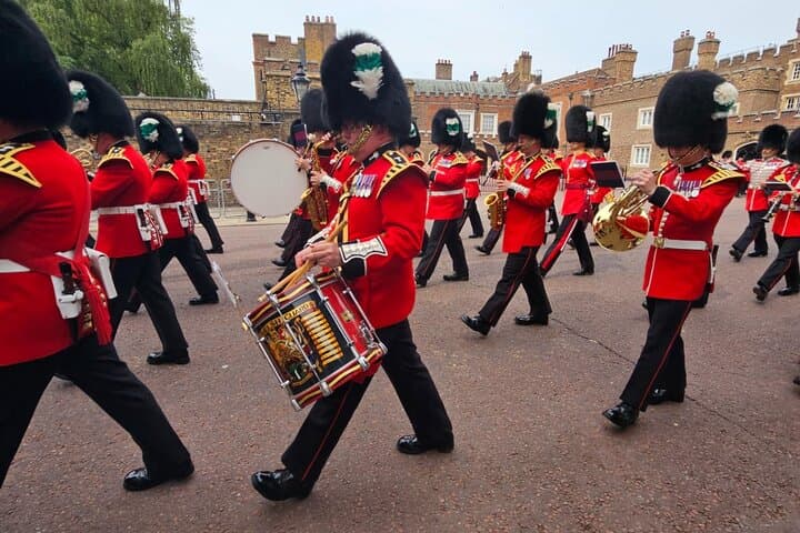 Private Changing of the Guard Experience — Front-Row Royal Ceremony in London