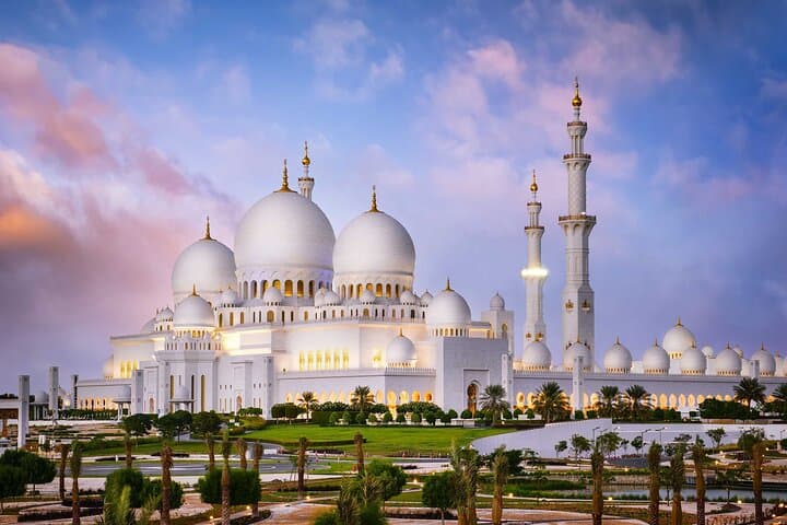 Private Abu Dhabi Day Tour: Grand Mosque, Qasr Al Watan & Louvre