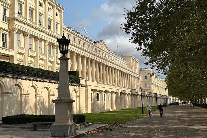 Private Changing of the Guard Experience — Front-Row Royal Ceremony in London photo 3