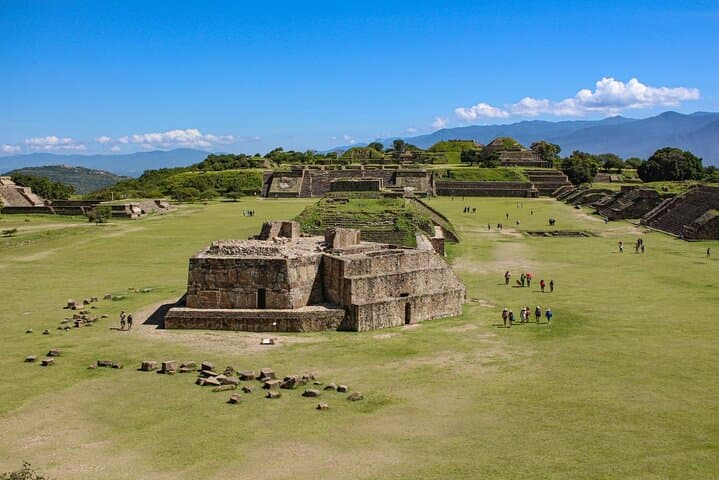 Oaxaca Transfers and Cultural Excursions: Monte Albán, Tlacolula Market & Weaving Workshop photo 3