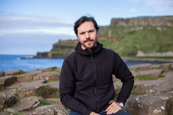 Enchanted Shores: Belfast to Giant's Causeway Coastal Day Tour photo 2