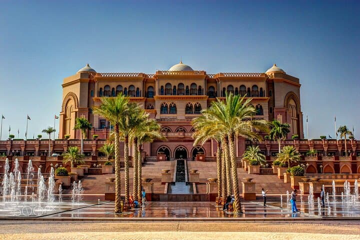 Abu Dhabi City Tour & Evening Desert Safari: Mosque, Corniche and Dune-Bashing Under the Stars