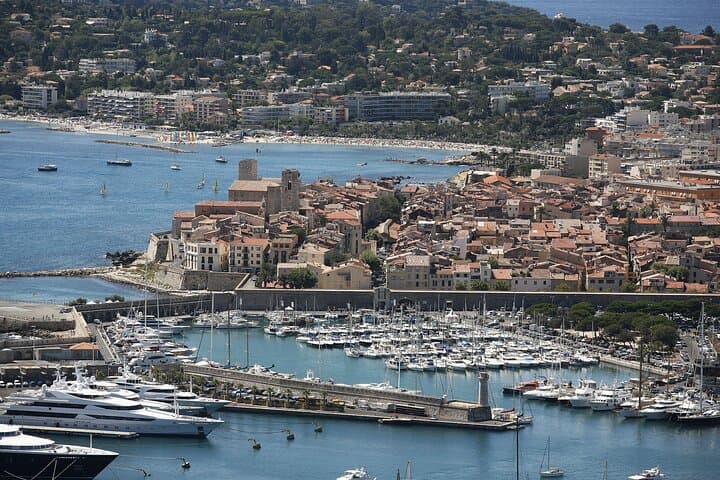 Private 5-Hour Tailor-Made French Riviera Excursion from Cannes photo 4